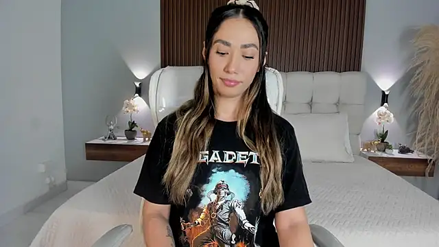 Emma23   online show from 07/19/26, 06:50