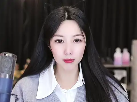 Nuyoah-77 online show from 01/25/25, 07:07