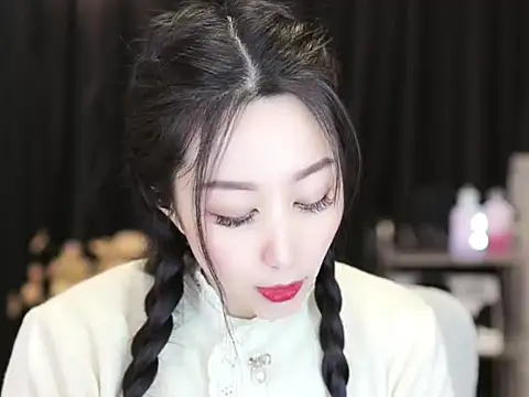 Nuyoah-77 online show from 02/08/25, 02:05