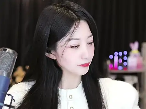 Nuyoah-77 online show from 03/02/25, 07:02