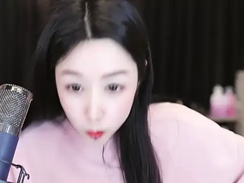 Nuyoah-77 online show from 03/12/25, 04:13