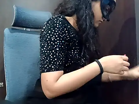 GoldnessAishu online show from 01/28/25, 04:30