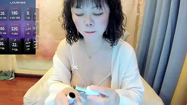 Pennyee online show from 02/18/25, 12:37