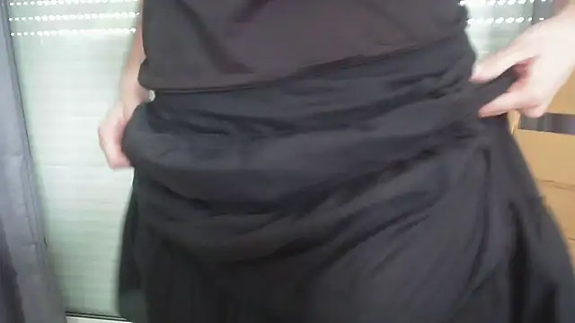 Snapshot of Raptor82 chatting on 09/16/25, 12:17 Raptor82 online show from 09/16/25, 12:17