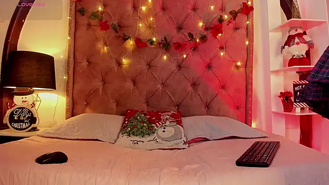 LadyAvalon online show from 12/20/24, 08:01
