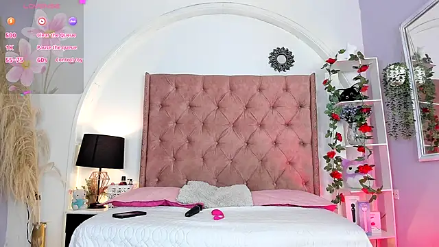 LadyAvalon online show from 09/19/25, 06:08