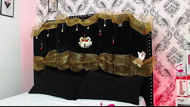 SaaraBrown online show from 01/04/25, 02:35