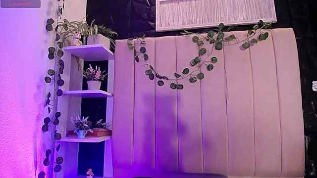 Mia Rinn online show from 01/13/25, 05:02