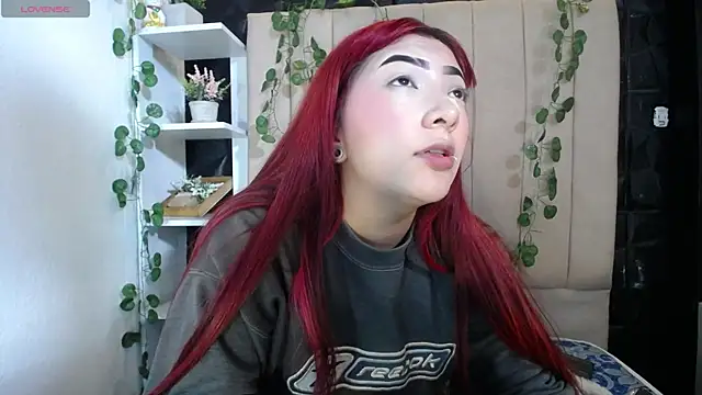 Mia Rinn online show from 02/05/25, 01:11