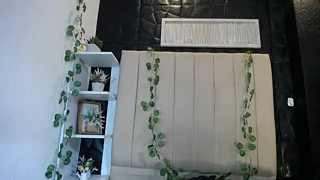 Mia Rinn online show from 02/07/25, 01:01