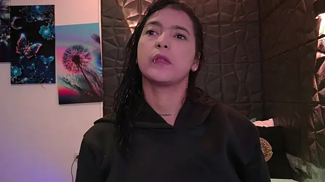 graceymilf666 online show from 10/24/25, 11:28