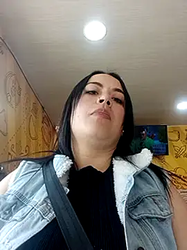 Lesly 10- online show from 12/05/24, 07:28