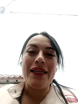 Lesly 10- online show from 12/25/24, 09:22
