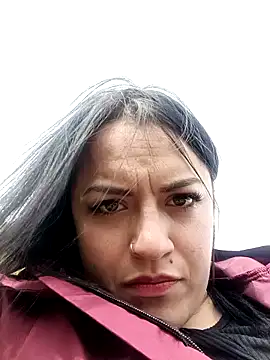 Lesly 10- online show from 12/28/24, 07:54