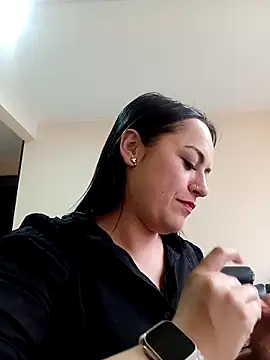 Lesly 10- online show from 03/10/25, 10:45