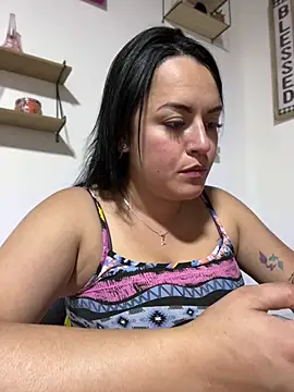 Lesly 10- online show from 07/15/26, 09:53