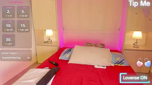 EmilyyStuart online show from 09/28/25, 04:07