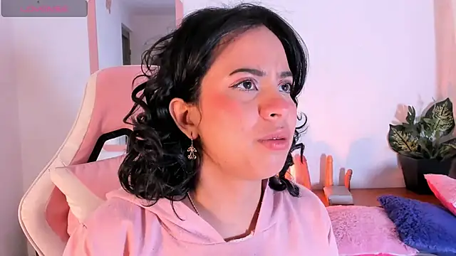 adriannyp 1 online show from 10/28/25, 12:47