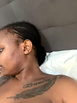 Snapshot of InkLady444 chatting on 11/12/25, 08:26 InkLady444 online show from 11/12/25, 08:26