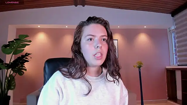 Lyssa Muller online show from 02/18/25, 11:44