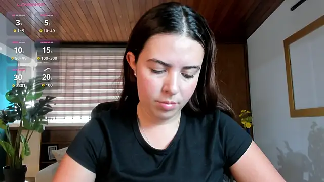 Snapshot of Lyssa_Muller chatting on 09/18/25, 01:46 Lyssa Muller online show from 09/18/25, 01:46