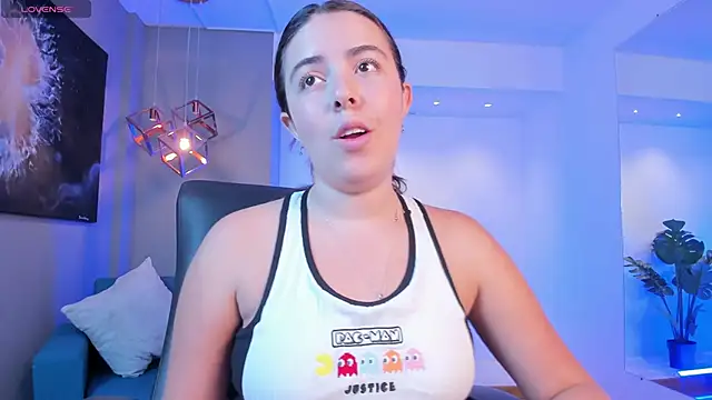 Snapshot of Lyssa_Muller chatting on 10/30/25, 01:01 Lyssa Muller online show from 10/30/25, 01:01