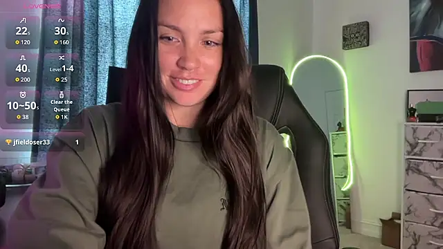 sweetsariaah online show from 11/23/25, 06:08