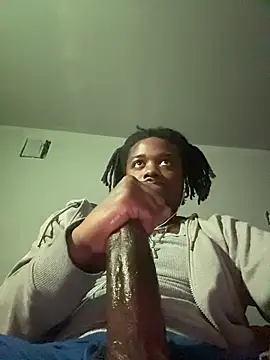 SluttyLyfe4L online show from 05/07/26, 03:50