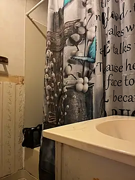 SluttyLyfe4L online show from 05/10/26, 02:06