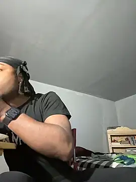 SluttyLyfe4L online show from 05/21/26, 06:37