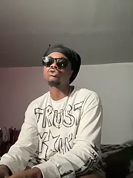 SluttyLyfe4L online show from 06/12/26, 07:35
