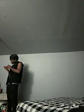 SluttyLyfe4L online show from 06/17/26, 05:10