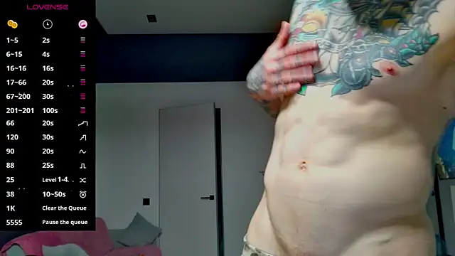 Snapshot of white_King9999 chatting on 11/11/25, 03:34 white King9999 online show from 11/11/25, 03:34