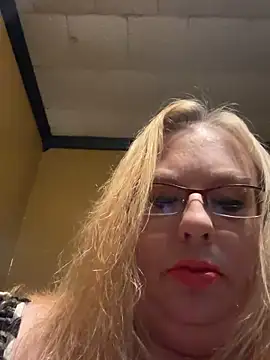 CherishWilliams online show from 04/18/26, 07:45