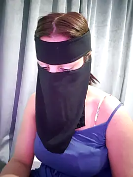 Snapshot of _arabica_ chatting on 11/18/25, 06:23 arabica online show from 11/18/25, 06:23