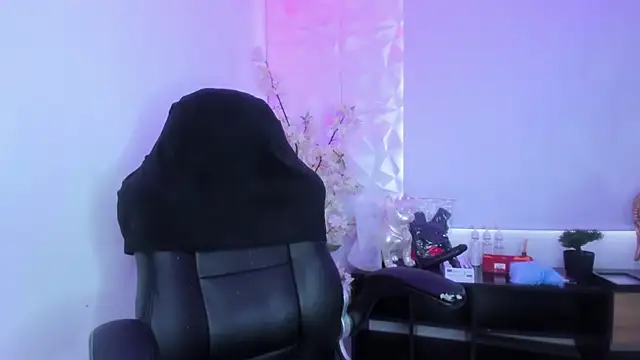 alessandra shayk6 online show from 01/31/25, 04:59