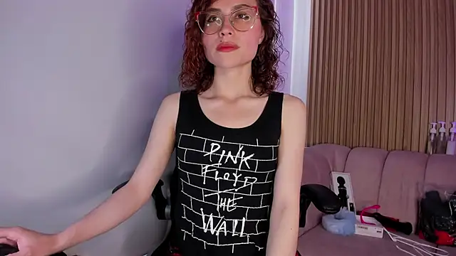 alessandra shayk6 online show from 02/03/25, 01:40