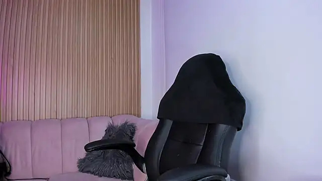 alessandra shayk6 online show from 02/11/25, 12:05
