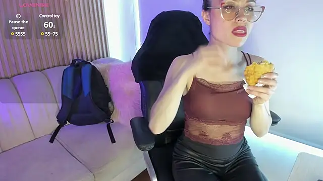 alessandra shayk6 online show from 03/01/25, 07:15