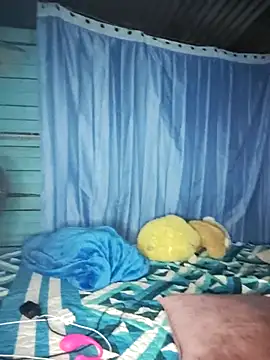 Snapshot of Valentinacuc chatting on 10/03/25, 09:39 Valentinacuc online show from 10/03/25, 09:39