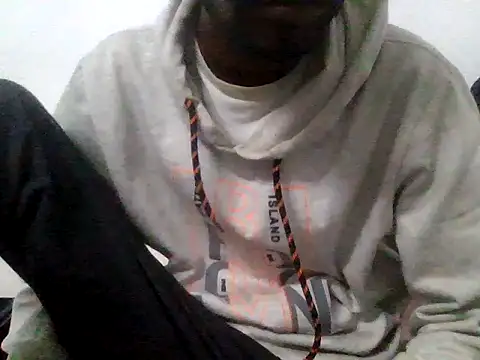 devilsam3327 online show from 11/08/25, 10:04