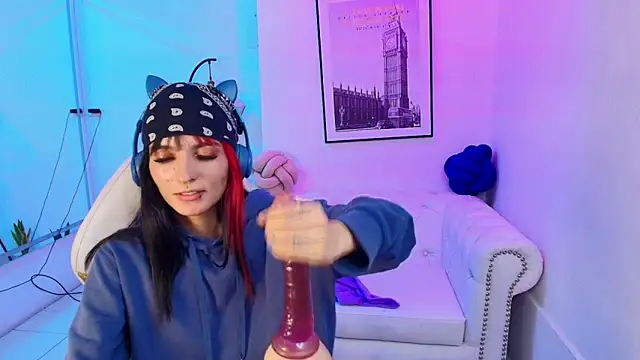 Dafne huges online show from 01/14/25, 03:36