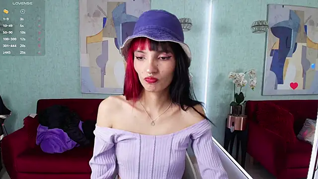 Dafne huges online show from 02/01/25, 02:34