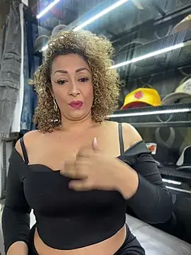 Katti Barrera online show from 06/23/26, 09:13