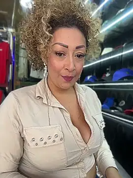 Katti Barrera online show from 07/21/26, 06:54