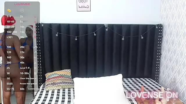 petitelittleebony online show from 12/25/24, 07:34