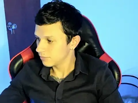 Snapshot of goodboy69l chatting on 04/01/26, 11:35 goodboy69l online show from 04/01/26, 11:35