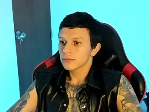 Snapshot of goodboy69l chatting on 04/12/26, 11:26 goodboy69l online show from 04/12/26, 11:26