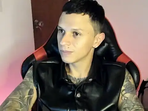 Snapshot of goodboy69l chatting on 04/16/26, 11:07 goodboy69l online show from 04/16/26, 11:07