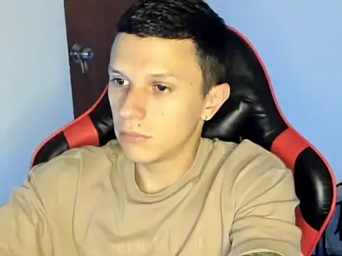 Snapshot of goodboy69l chatting on 05/09/26, 12:05 goodboy69l online show from 05/09/26, 12:05